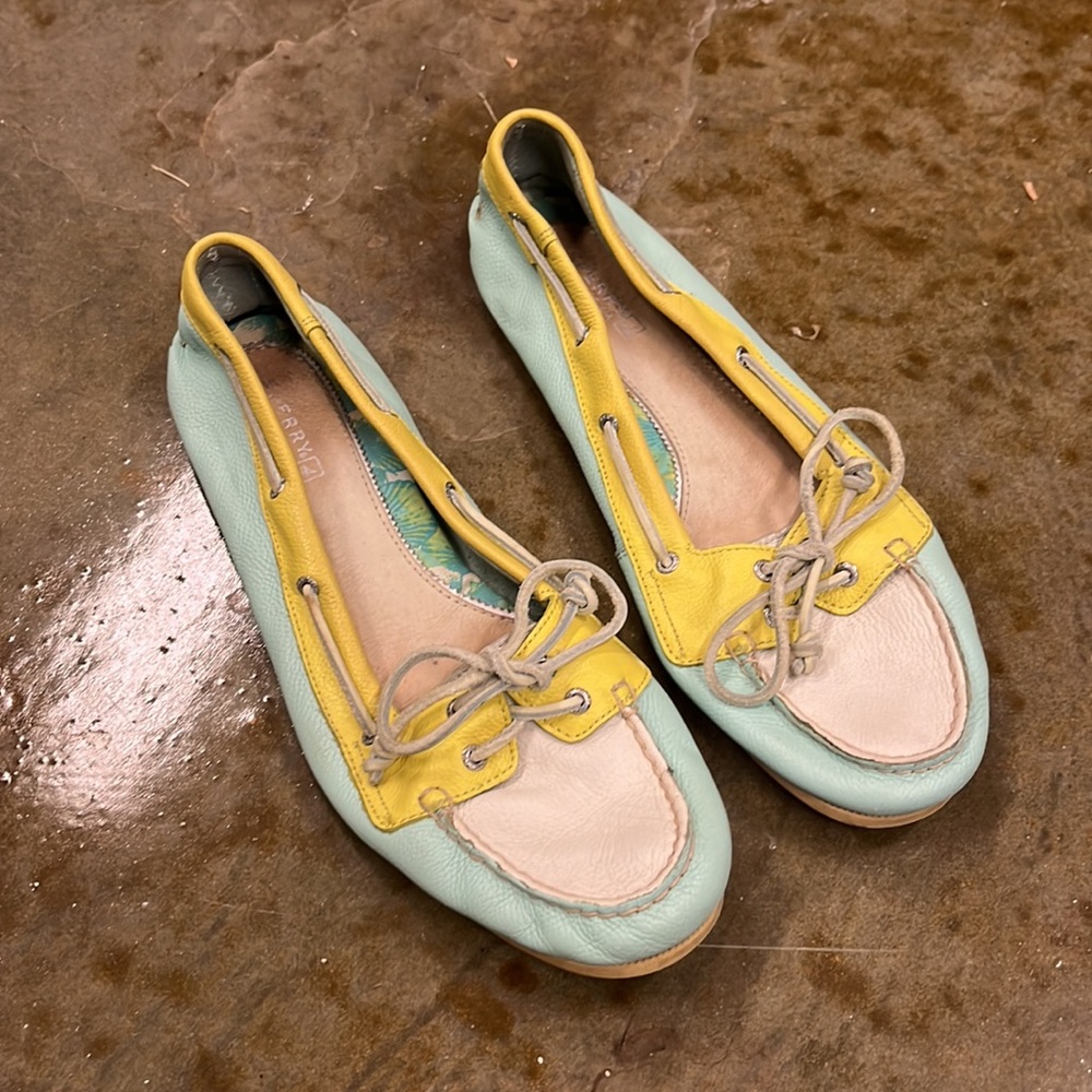 Sperry’s - Picture 3 of 4